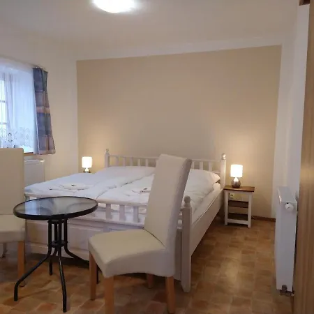 Couette-café Maly Mnich Mníšek pod Brdy