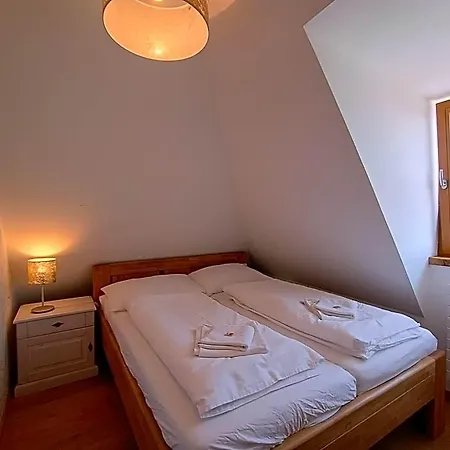 Maly Mnich Mníšek pod Brdy