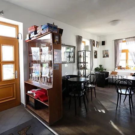 Maly Mnich Couette-café