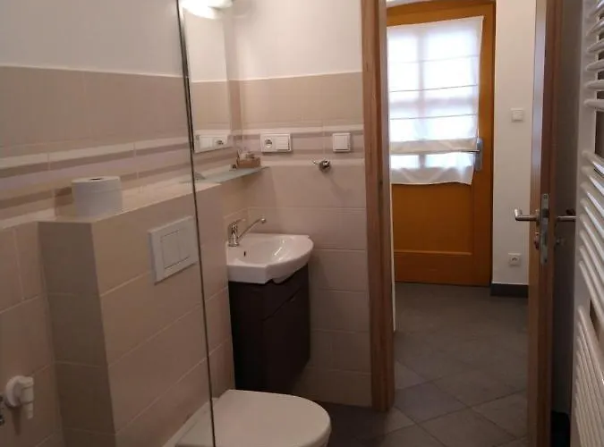 Malý Mnich 3* Mníšek pod Brdy